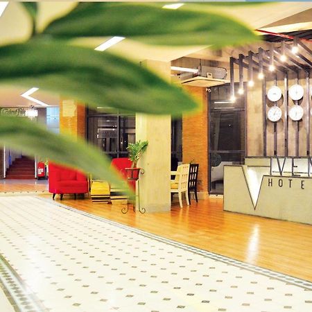 Viven Hotel Laoag Eksteriør billede