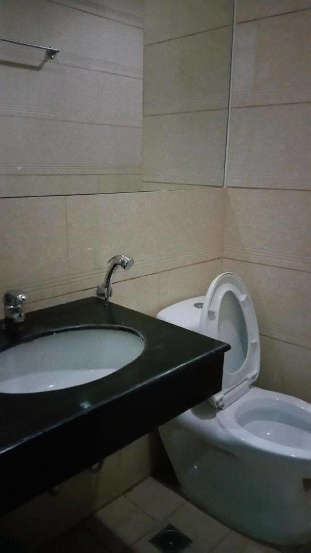 Viven Hotel Laoag Eksteriør billede